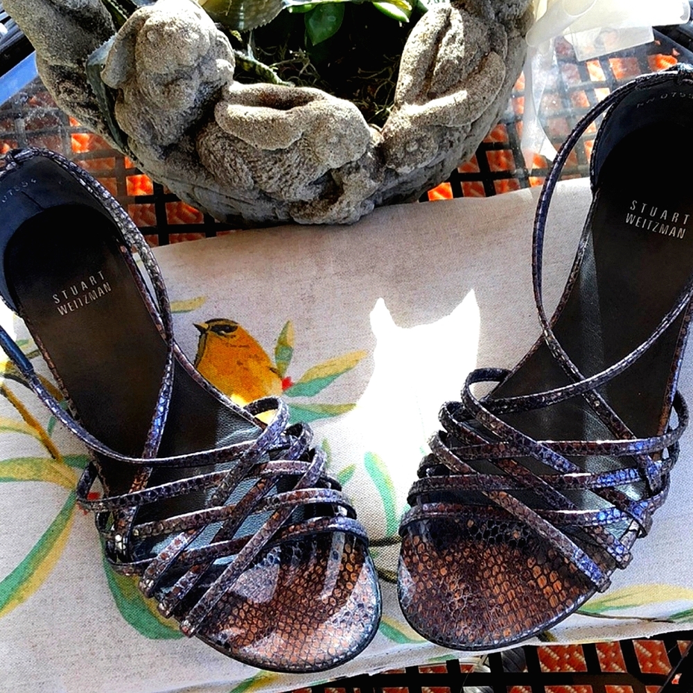 Stuart Weitzman Gray Metalic Snakeskin Sandals